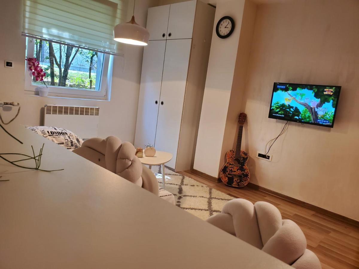 Sleep And Drive Suites Szarajevó Kültér fotó