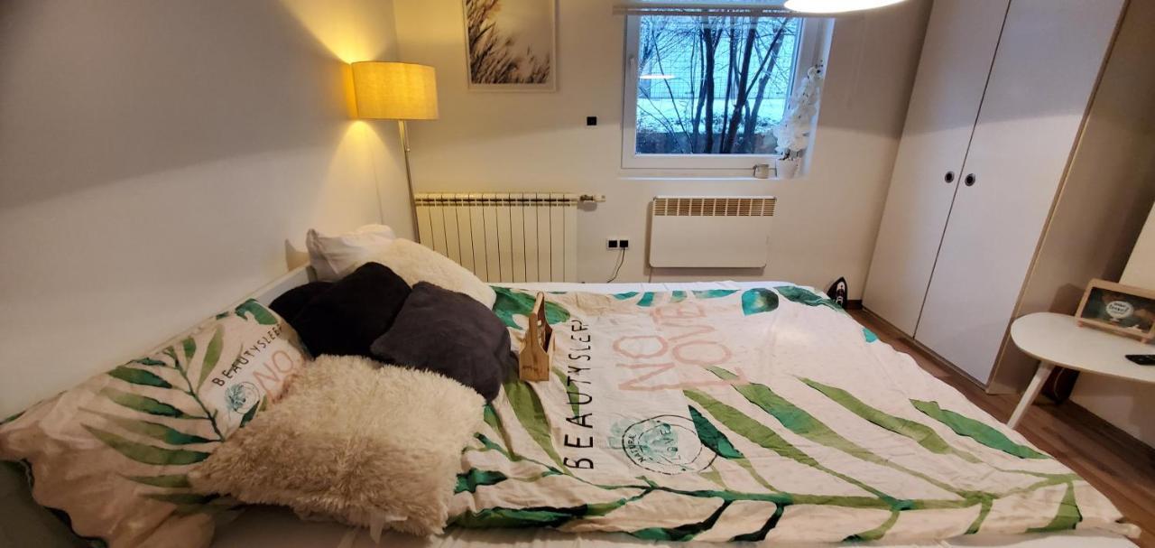 Sleep And Drive Suites Szarajevó Kültér fotó